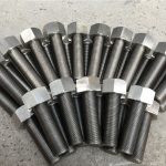 254smo uns s31254 en1.4547 завртки и навртки 1-1 / 2 ”-8unx180mm шипки за навој